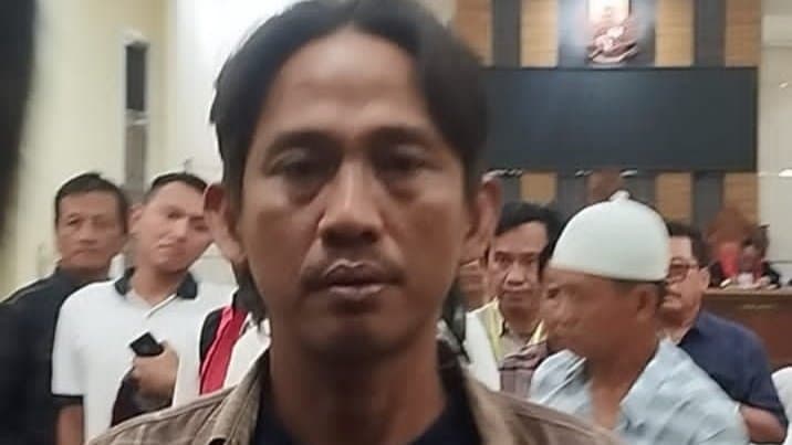 Usai Sidang Replik Kasus Korupsi SPAM, Kolega Dendi Ramadhona Halang Halangi Wartawan