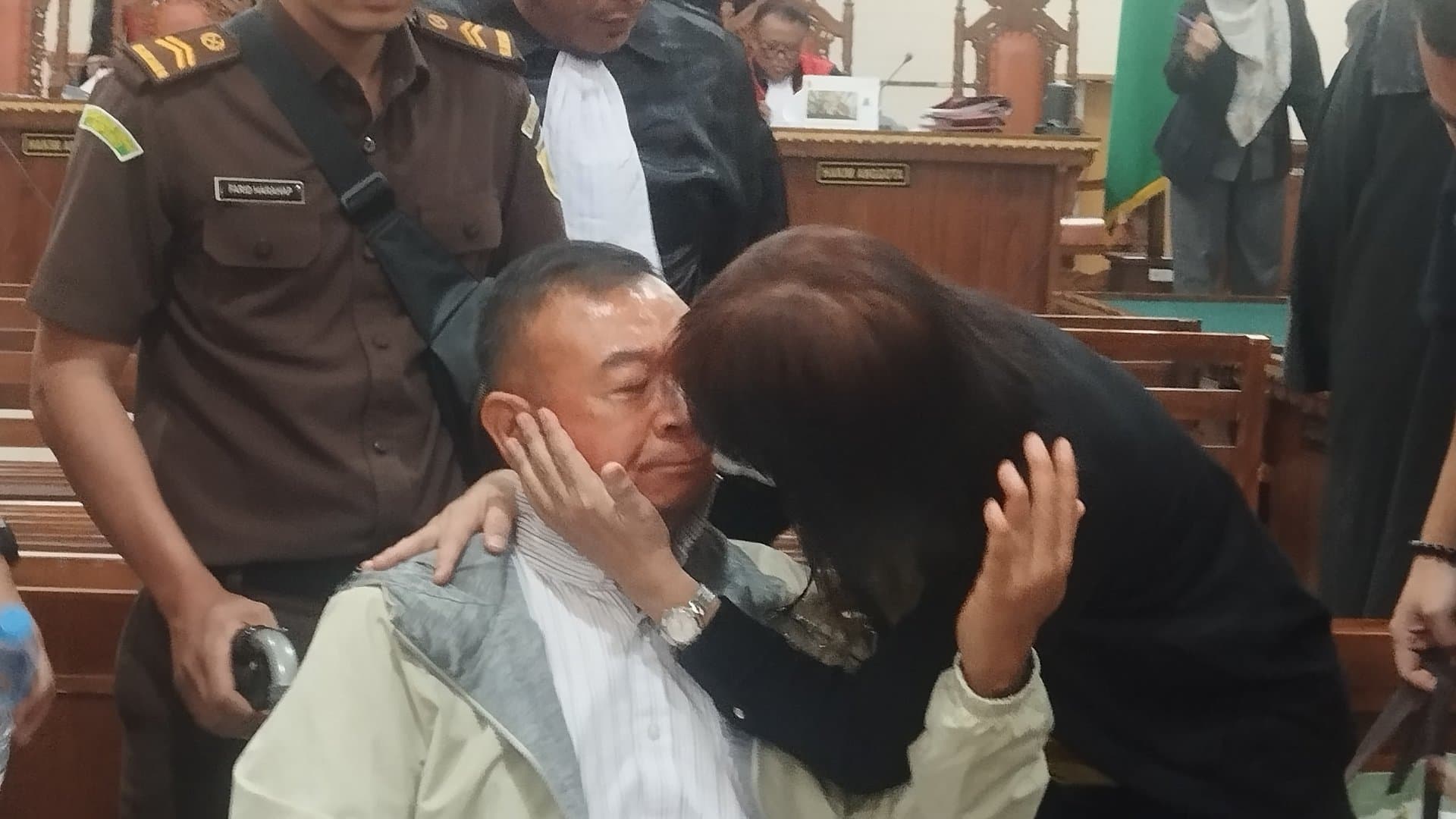 Vonis 3 Tahun Picu Emosi, Kuasa Hukum Terdakwa Gebrak Meja dan Nyatakan Banding